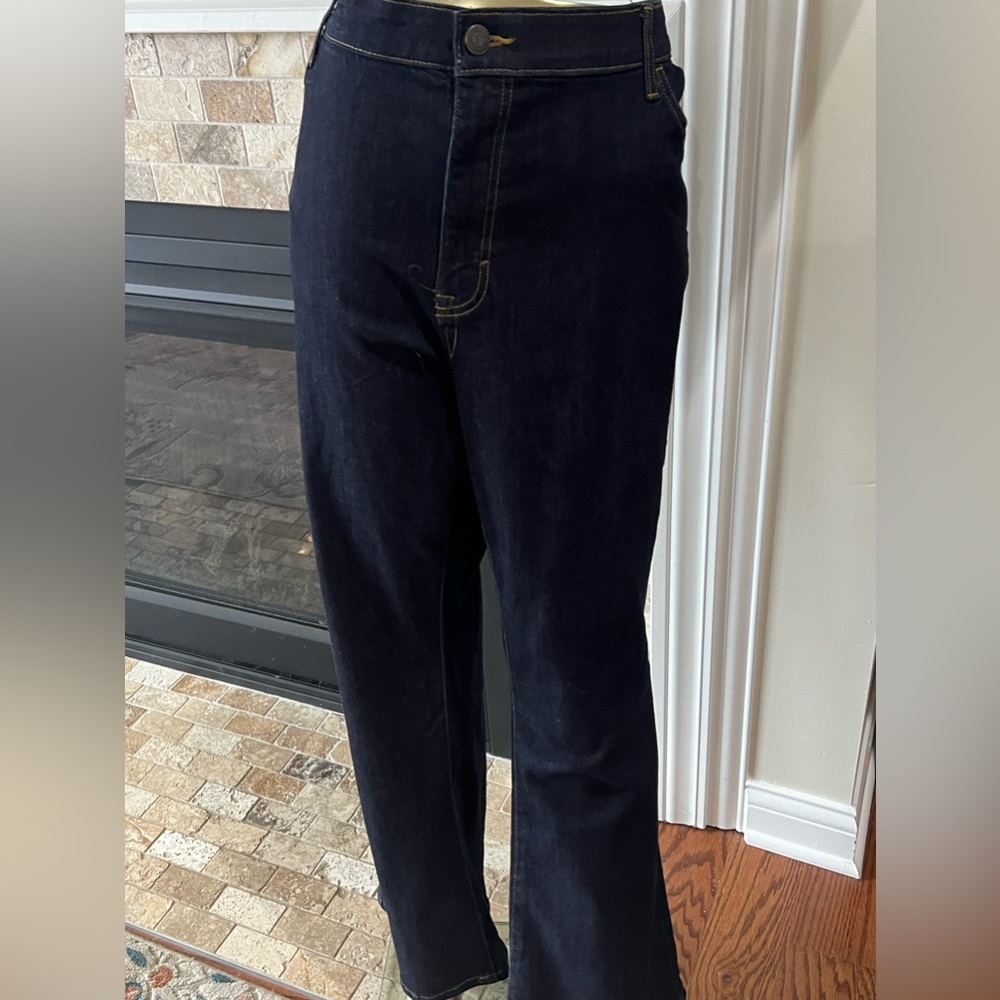 🆕Size: 24W Bootcut Premium Comfort Sonoma Jeans Fitted thru Hip & Thigh
